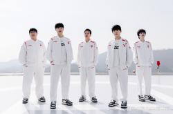 华体会体育-TES横扫FNC，369线上压制力十足峡谷大战四强赛，点燃全场激情