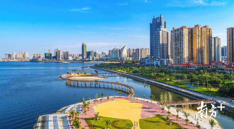 深圳南城主胜件城，另南群美连中得利