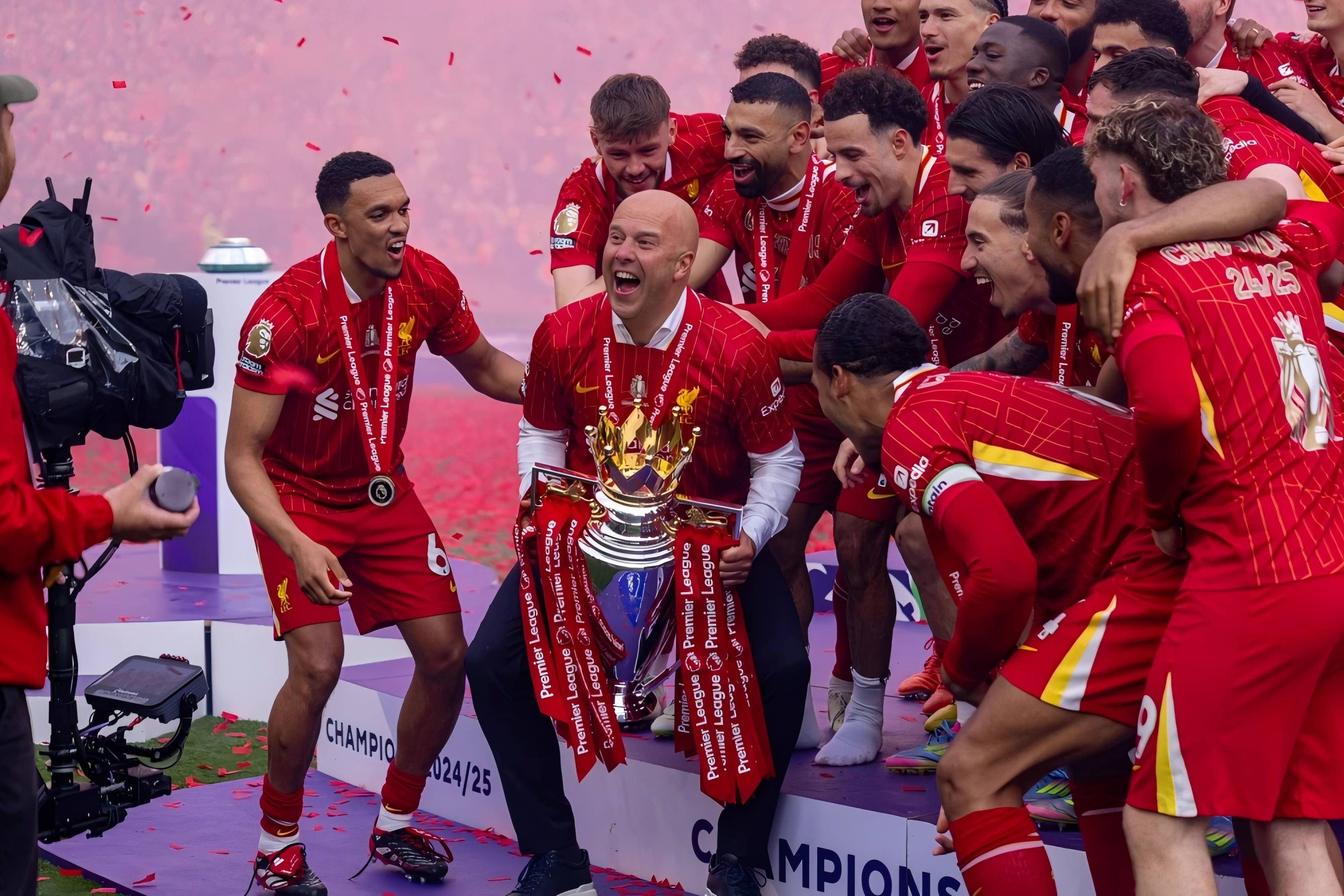 包含伯恩茅斯在最近的英超比赛中表现持续低迷的词条 包含伯恩茅斯在最近的英超比赛中表现持续低迷的词条