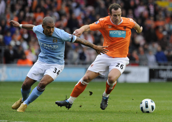 加拿大碾压英格兰,德容统治全场的简单介绍 加拿大碾压英格兰,德容统治全场的简单介绍